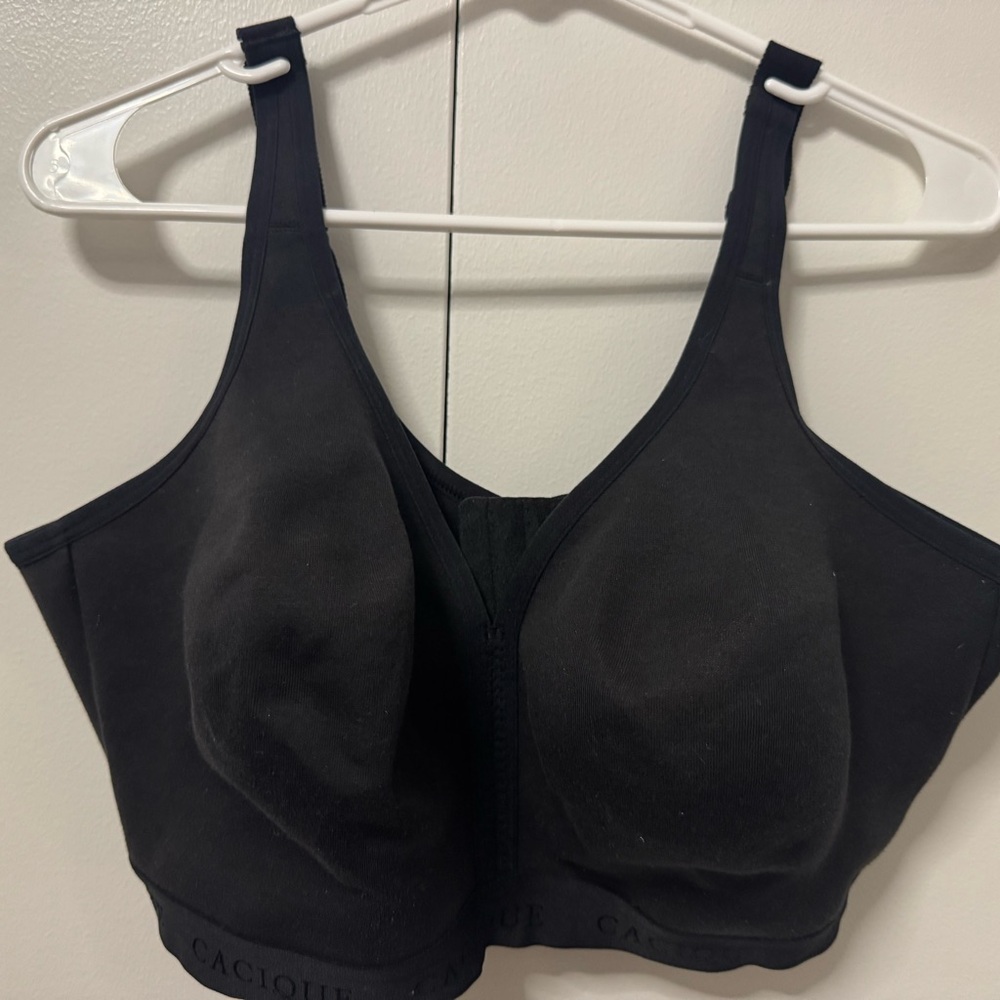 Cacique Women's Elegant Black Bra Wireless Sports Bra style 
42DDD